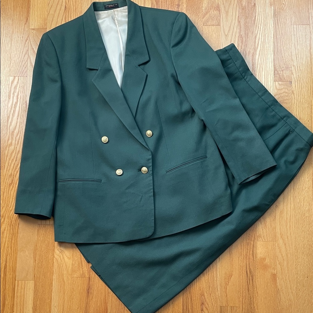 VINTAGE Green Double-Breasted Blazer and Skirt Set